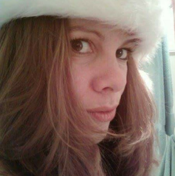 ✨️Meet your Posher, Tiffany✨️ - Picture 4 of 7